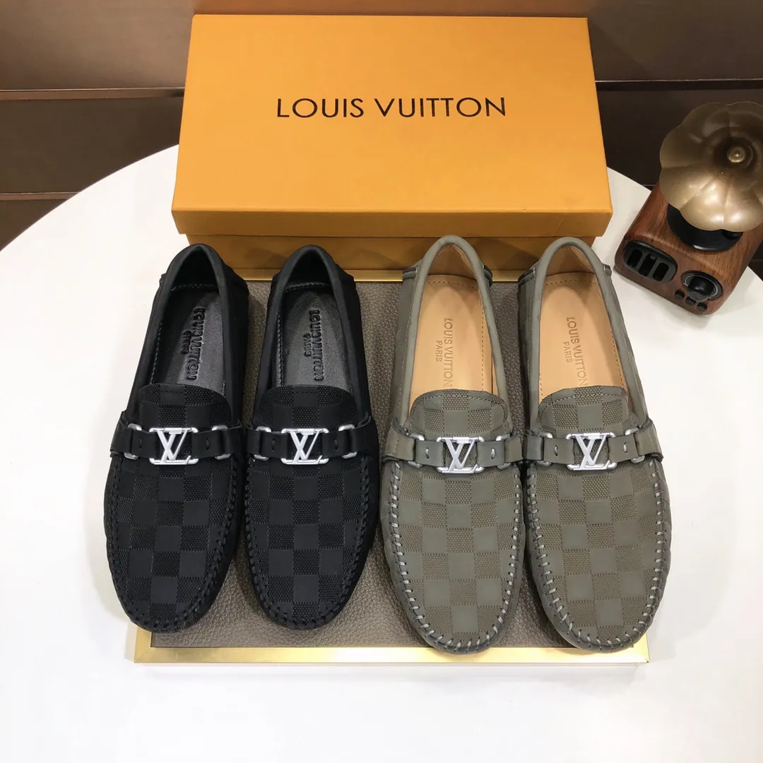 Men's men's shoes 💰420💰 [LV Doudou shoes] (water-dyed cowhide lining) new model is on the market, available on the official website. The new Doudou shoes are processed into single-color materials, and the uppers are made of imported cowhide material. The body of the shoe is fully hemmed with mark thread, and is lined with imported original cowhide leather. The elegant shoe shape is super suitable for all-matching, and the size is 38-44.
